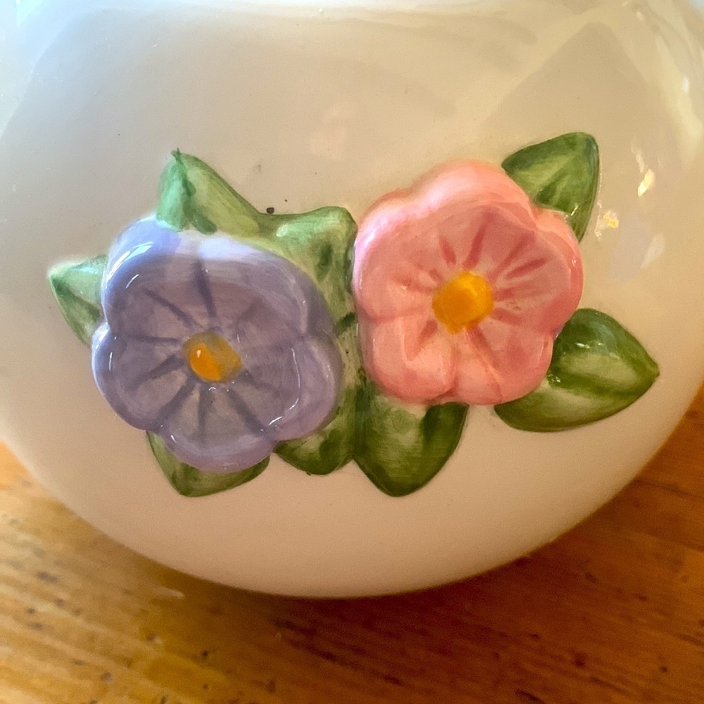 Teleflora teapot with flowers and birds - Picture 8 of 10